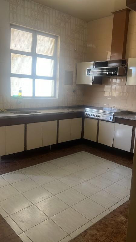 Casa, Centro, 3 Quartos, 0 Vaga, 3 Suítes