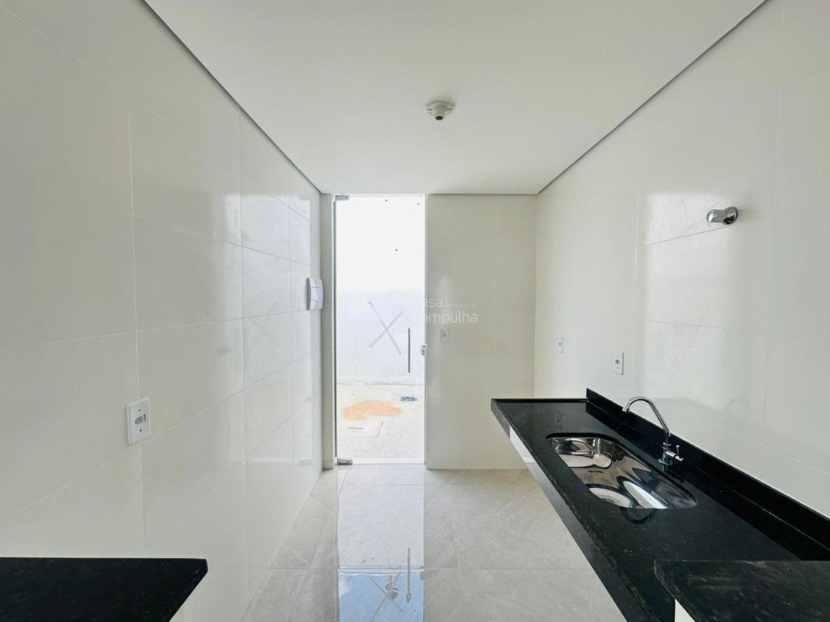 Casa, Piratininga (venda Nova), 2 Quartos, 1 Vaga, 2 Suítes