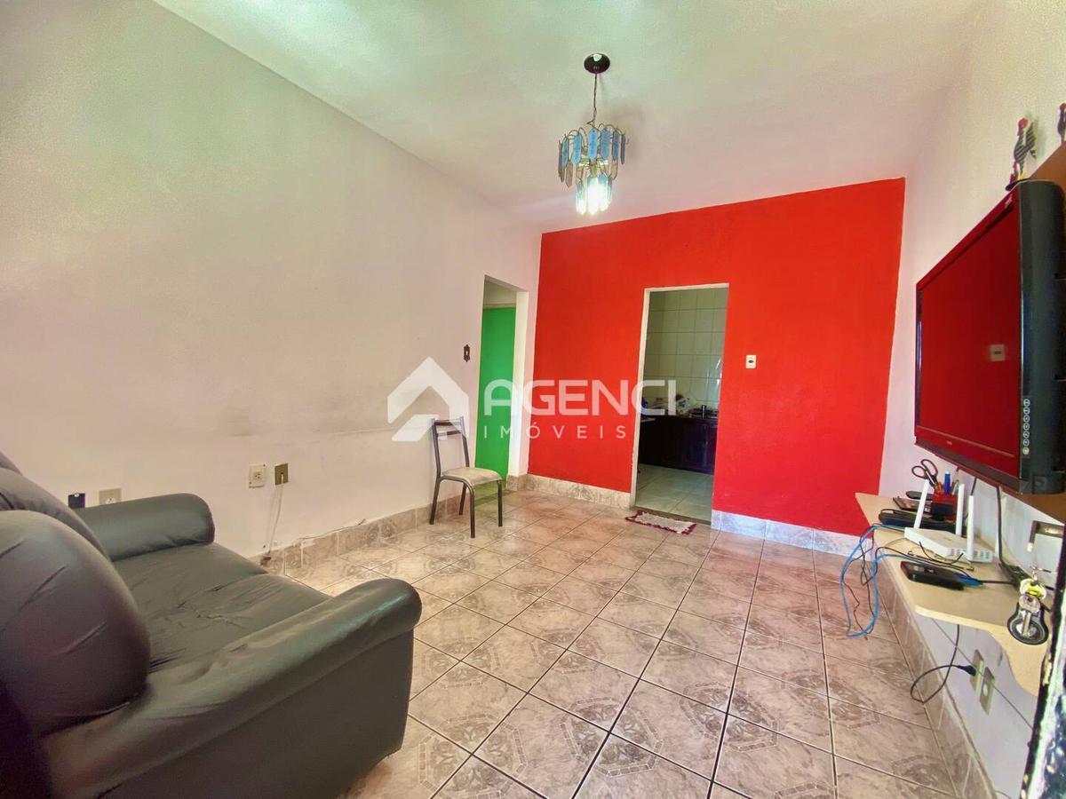 Casa, Santa Maria, 2 Quartos, 0 Vaga, 0 Suíte