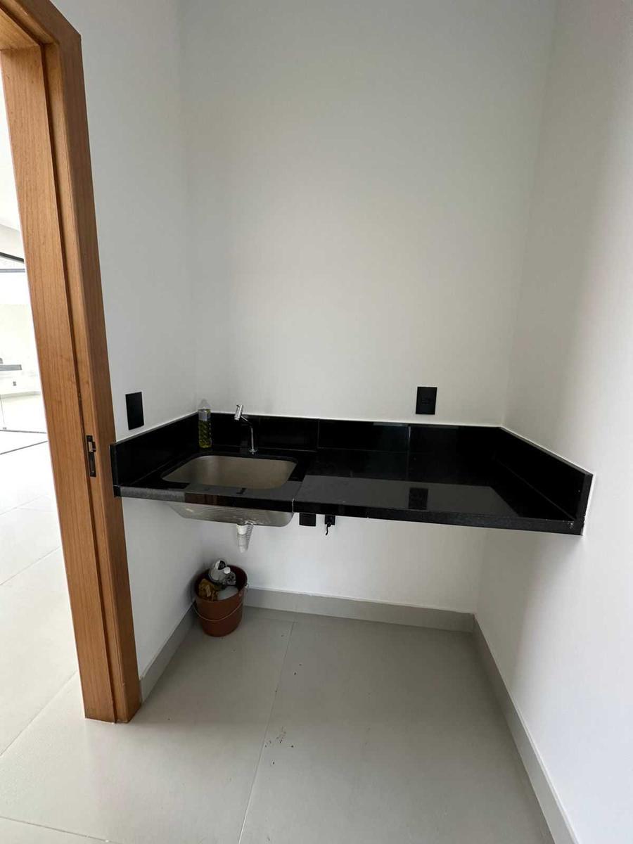 Casa, Condomínio Ville Des Lacs, 4 Quartos, 6 Vagas, 3 Suítes