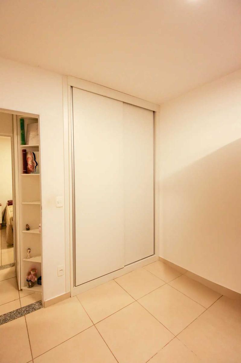 Apartamento, Estoril, 2 Quartos, 1 Vaga