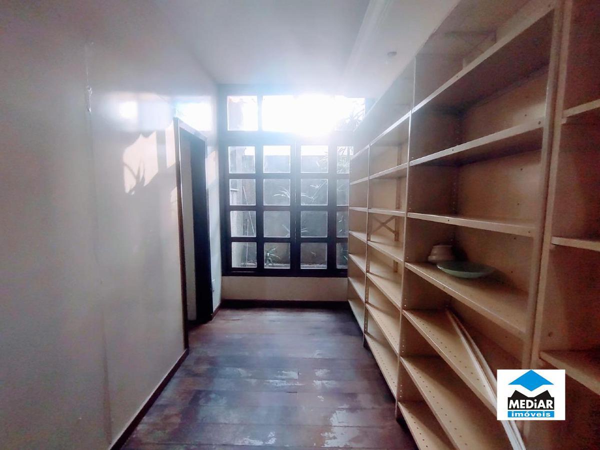 Apartamento, Santa Efigênia, 3 Quartos, 0 Vaga, 1 Suíte