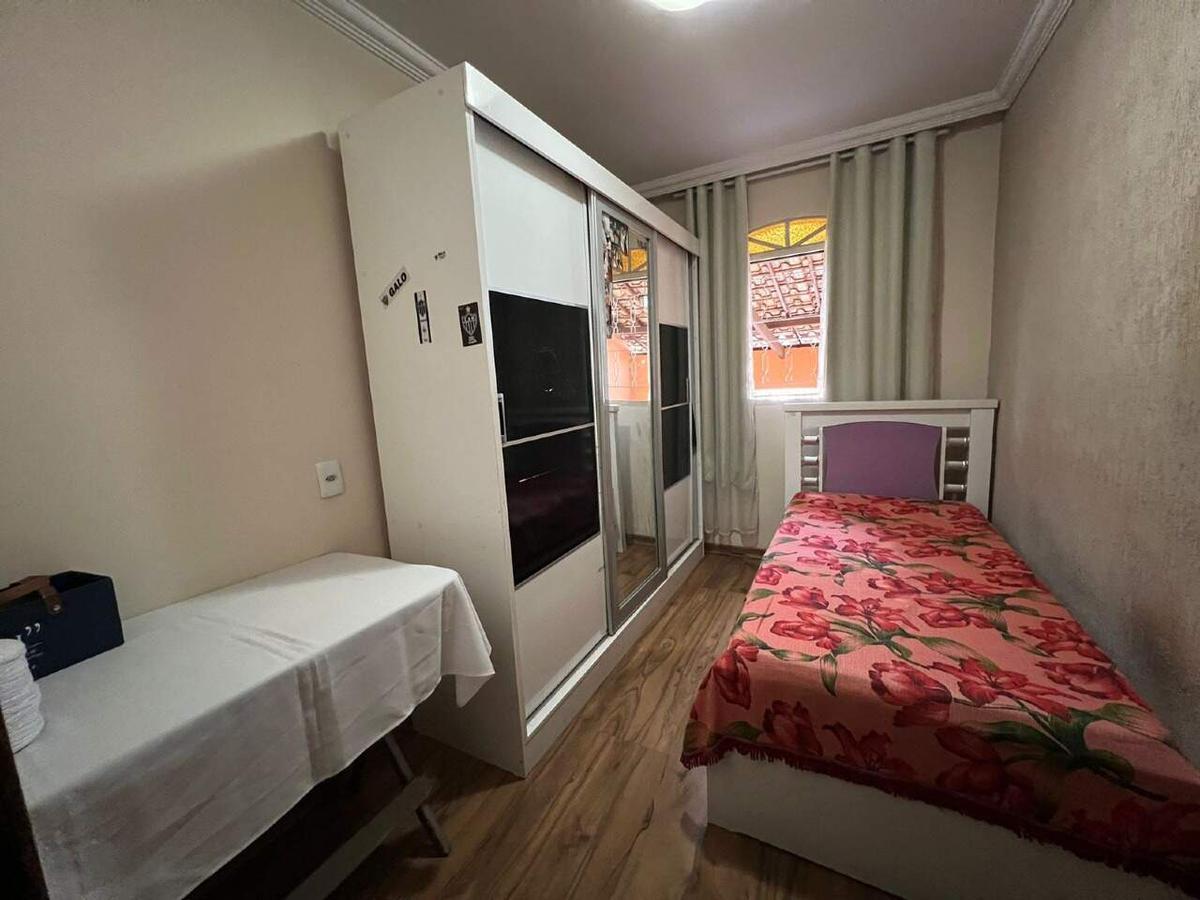 Casa, Teixeira Dias, 4 Quartos, 2 Vagas, 1 Suíte