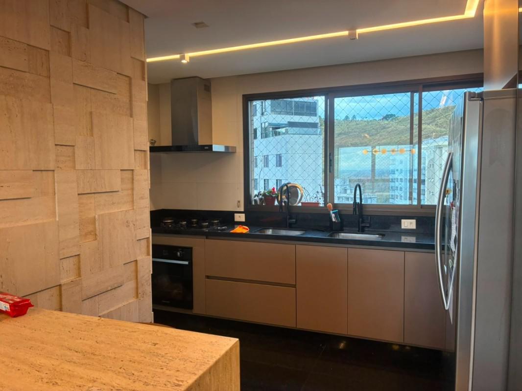 Apartamento, Sion, 4 Quartos, 3 Vagas, 2 Suítes