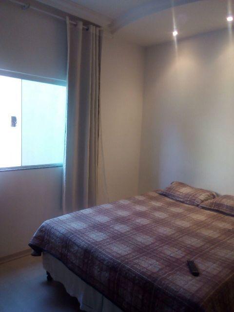 Casa, Vale das Amendoeiras, 3 Quartos, 6 Vagas, 0 Suíte