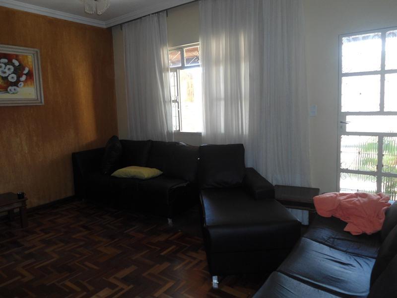 Casa, Bandeirantes, 4 Quartos, 4 Vagas, 2 Suítes