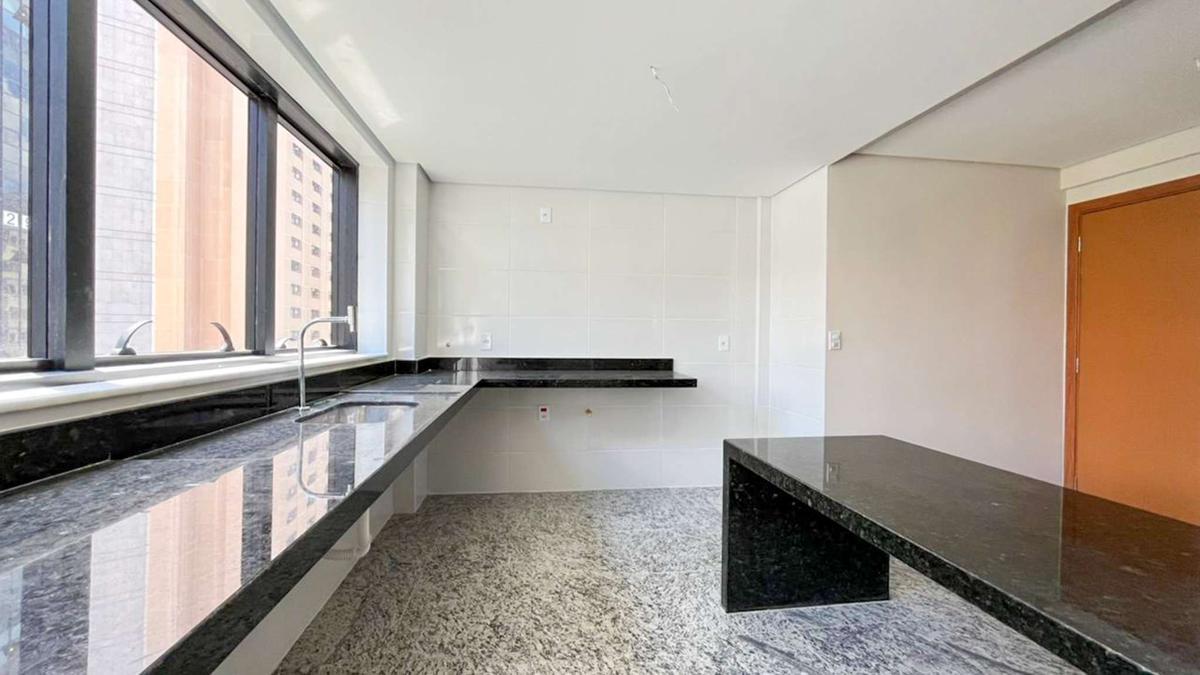 Apartamento, Lourdes, 2 Quartos, 1 Vaga, 1 Suíte