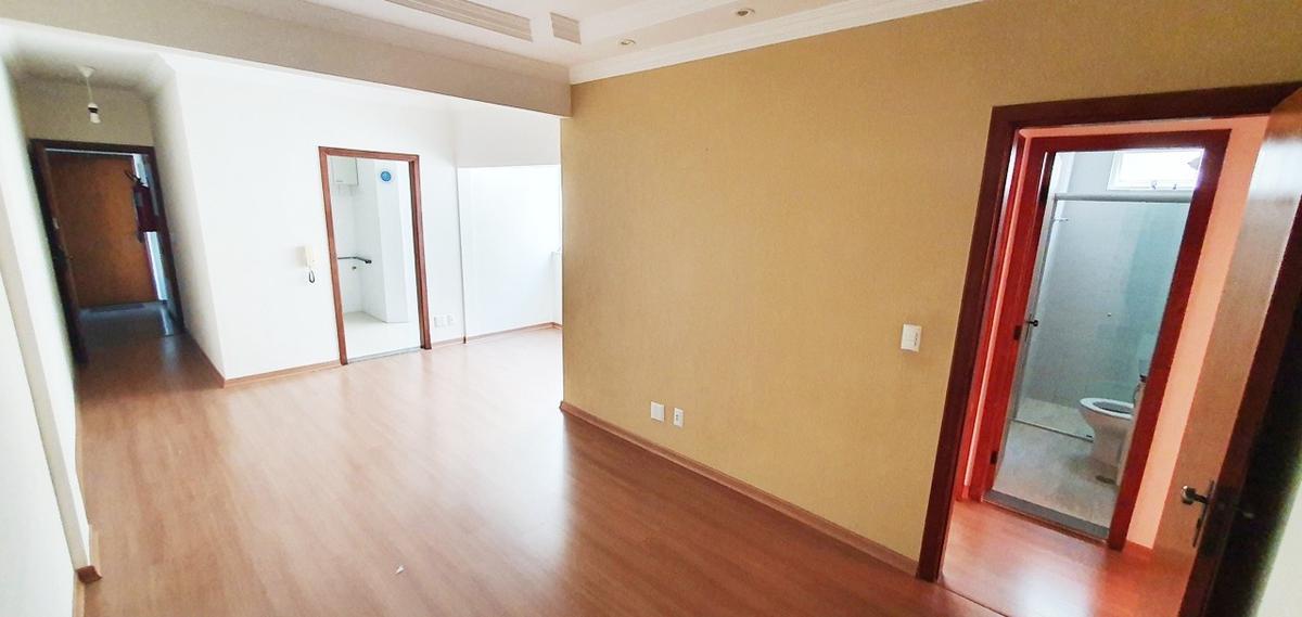 Apartamento, Sagrada Família, 3 Quartos, 1 Vaga, 1 Suíte