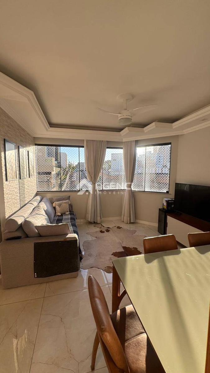 Apartamento, Castelo, 2 Quartos, 0 Vaga, 1 Suíte