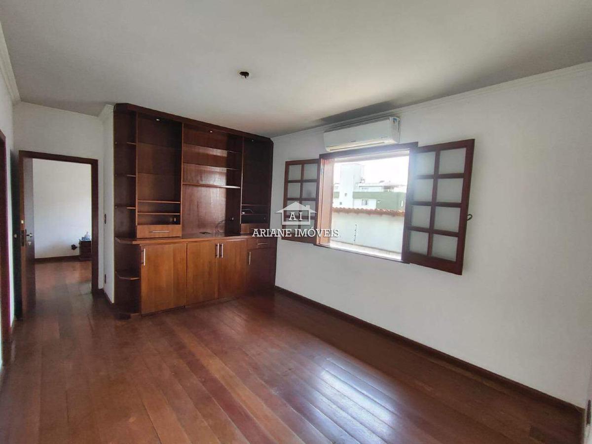 Casa, Sagrada Família, 4 Quartos, 5 Vagas, 1 Suíte