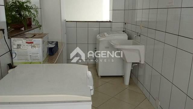 Casa, Camargos, 5 Quartos, 0 Vaga, 3 Suítes