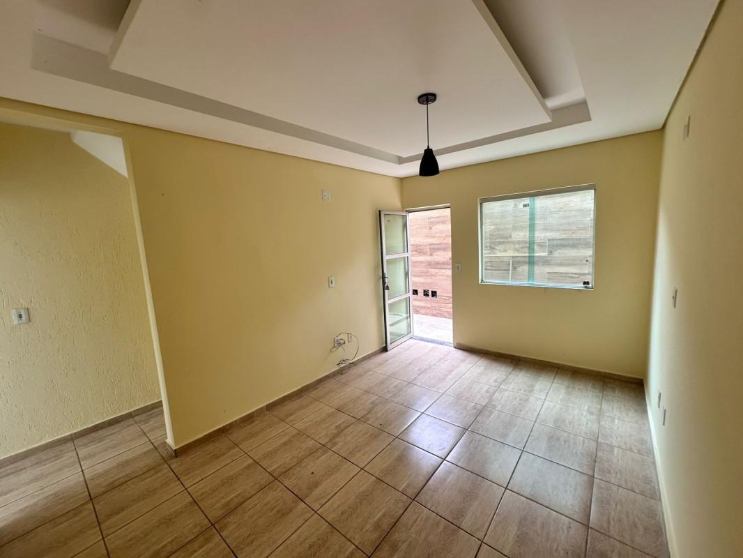 Casa, Cabral, 2 Quartos, 1 Vaga