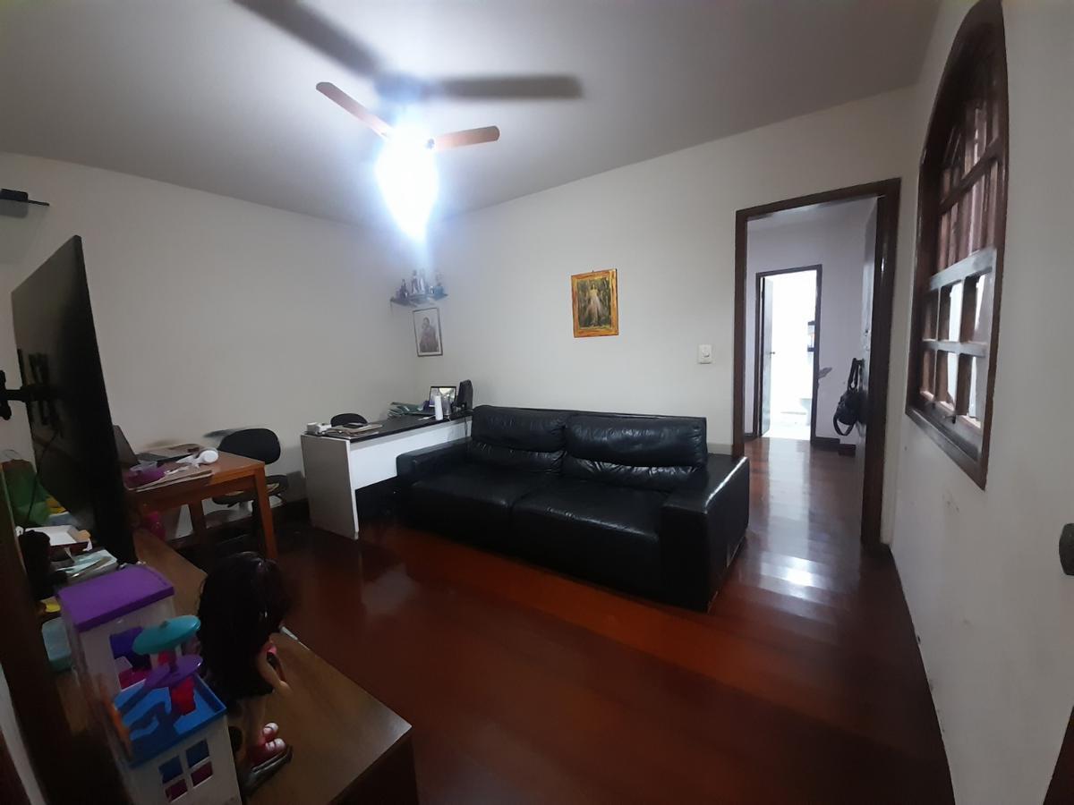 Casa, Santa Efigênia, 3 Quartos, 3 Vagas, 2 Suítes