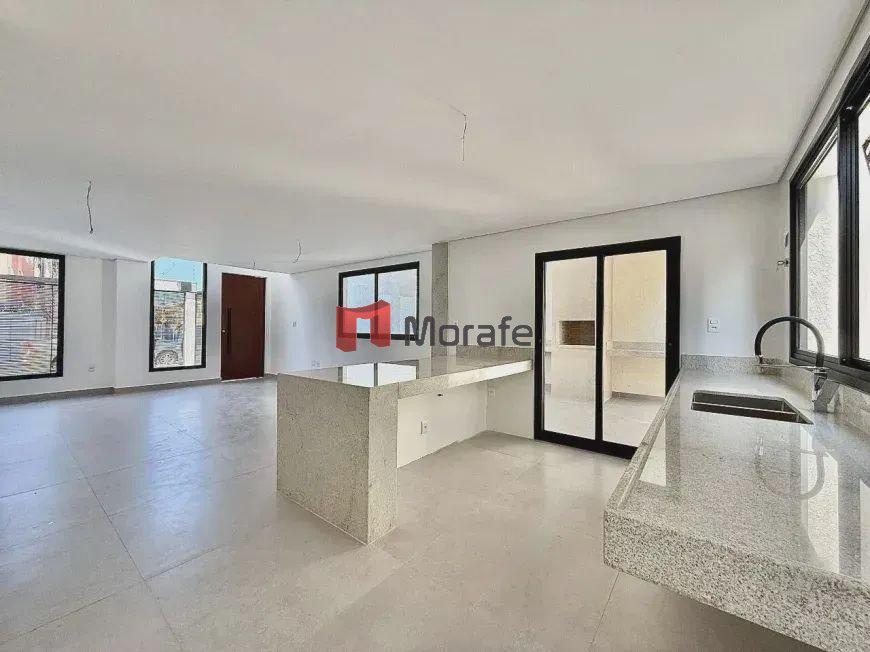 Casa, Planalto, 3 Quartos, 4 Vagas, 1 Suíte