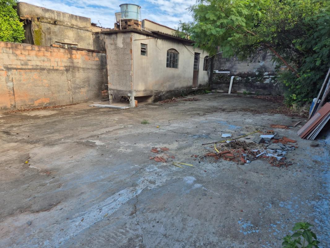 Lote, Casa Branca, 2 Quartos, 2 Vagas