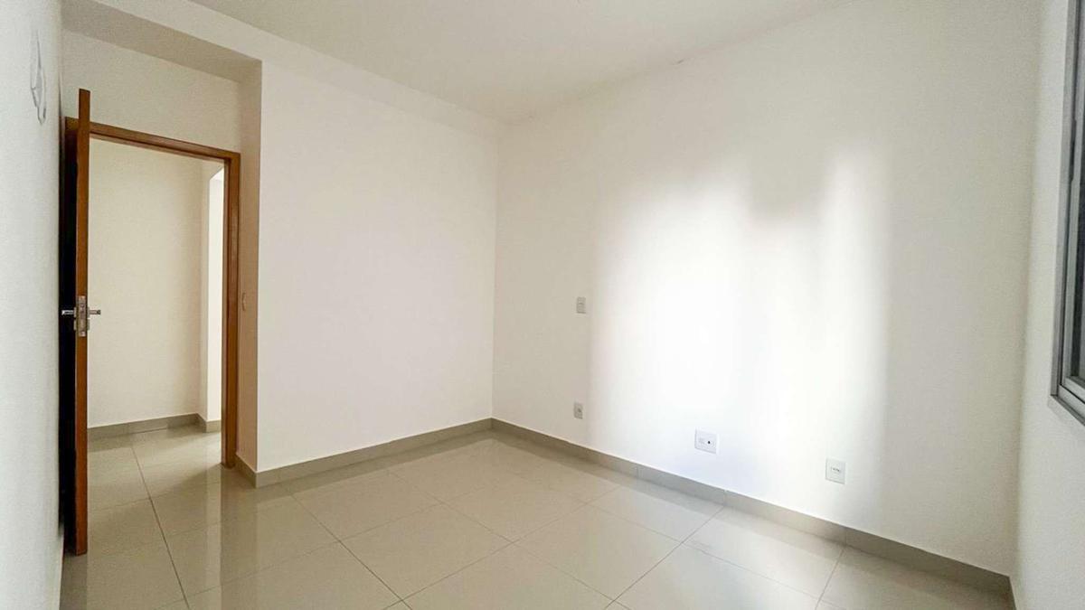 Apartamento, Vila Paris, 2 Quartos, 2 Vagas, 2 Suítes