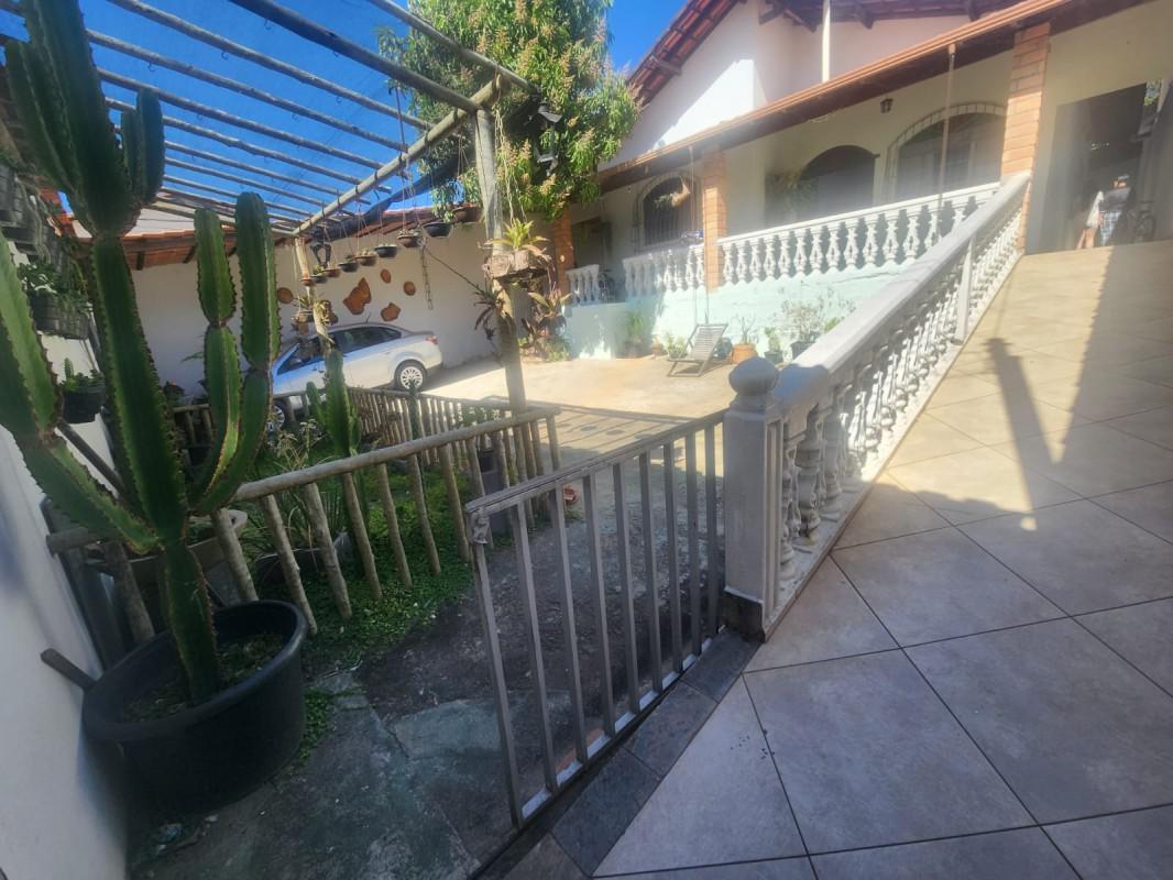 Casa, Coqueiros, 4 Quartos, 6 Vagas, 2 Suítes