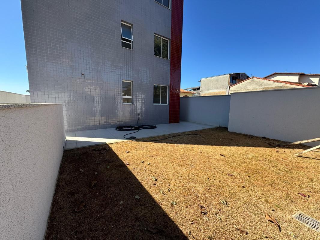 Apartamento, Santa Mônica, 2 Quartos, 1 Vaga