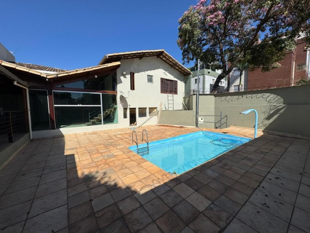 Casa, Castelo, 3 Quartos, 2 Vagas