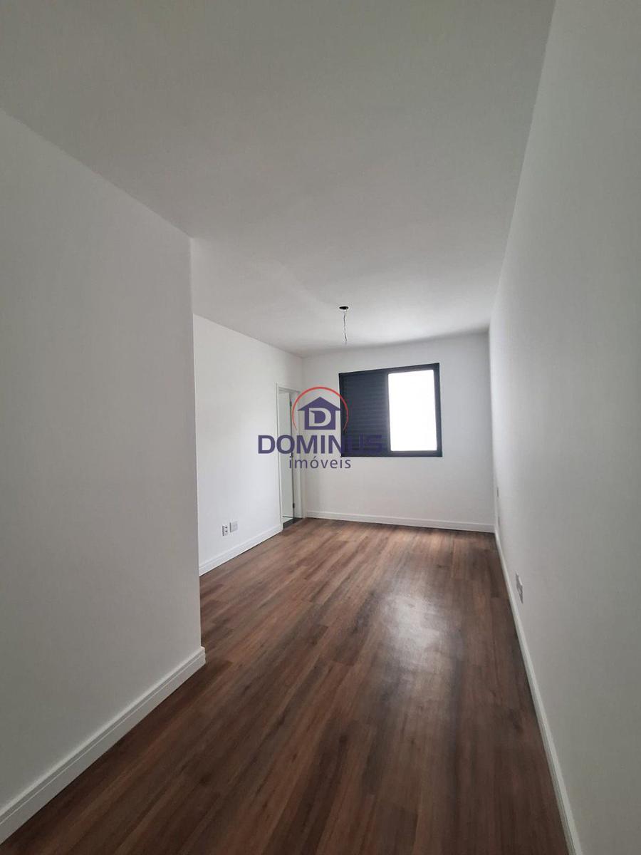 Apartamento, Sagrada Família, 3 Quartos, 2 Vagas, 1 Suíte