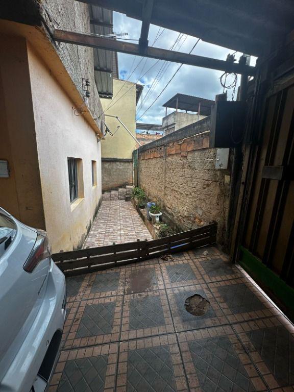 Casa, Mangueiras, 3 Quartos, 1 Vaga