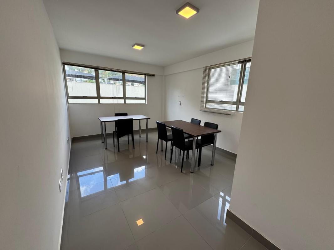 Sala, Santa Lúcia, 1 Quarto, 1 Vaga, 1 Suíte