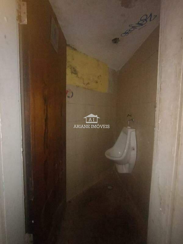 Andar, Centro, 0 Quarto, 0 Vaga