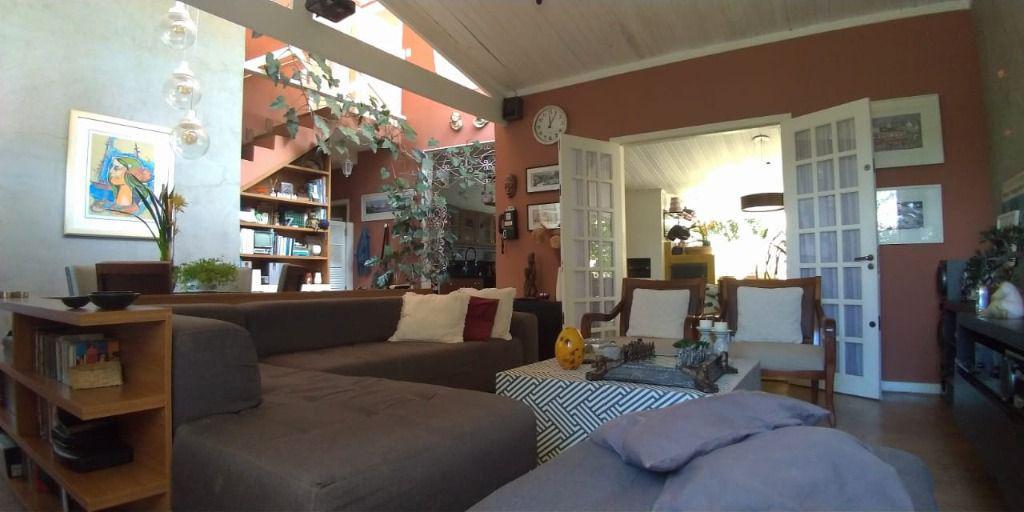 Fazenda, Casa Branca, 7 Quartos, 8 Vagas, 2 Suítes