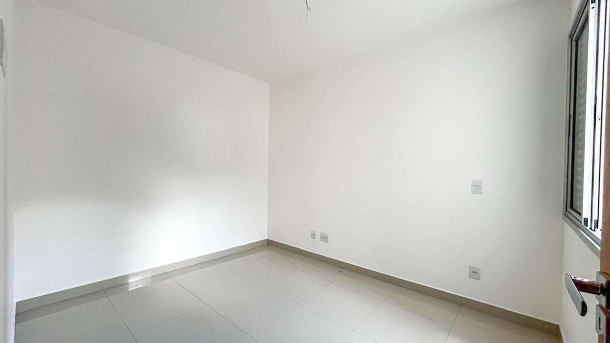 Apartamento, Vila Paris, 2 Quartos, 2 Vagas, 2 Suítes
