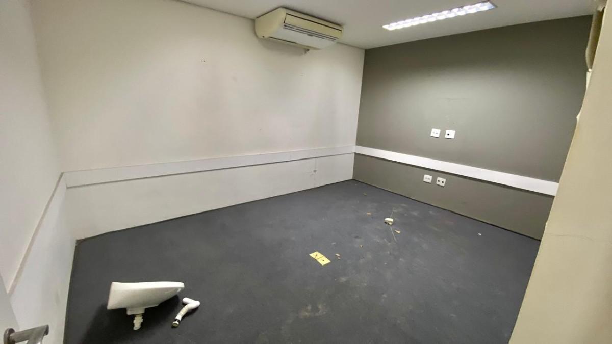 Galpão, Barreiro, 0 Quarto, 0 Vaga