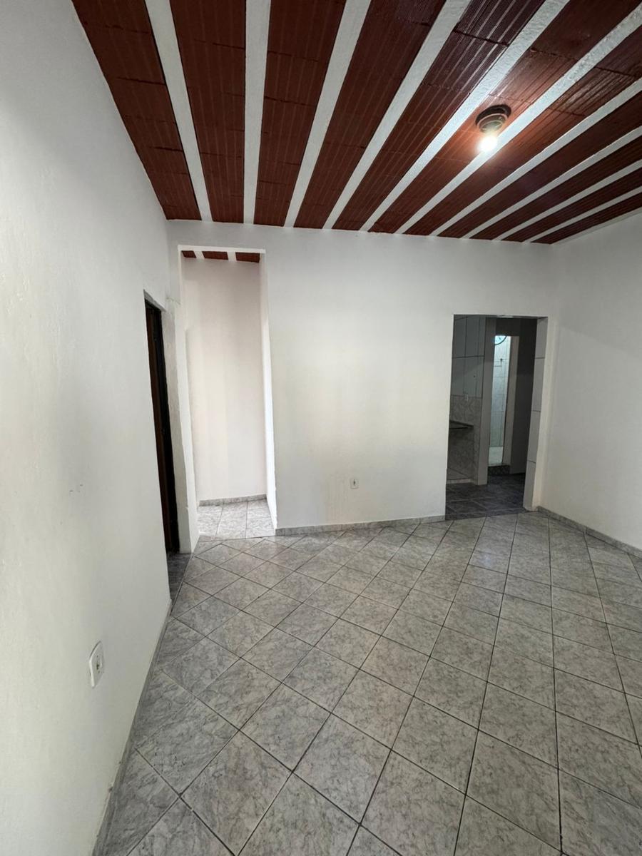 Casa, Céu Azul, 2 Quartos, 0 Vaga