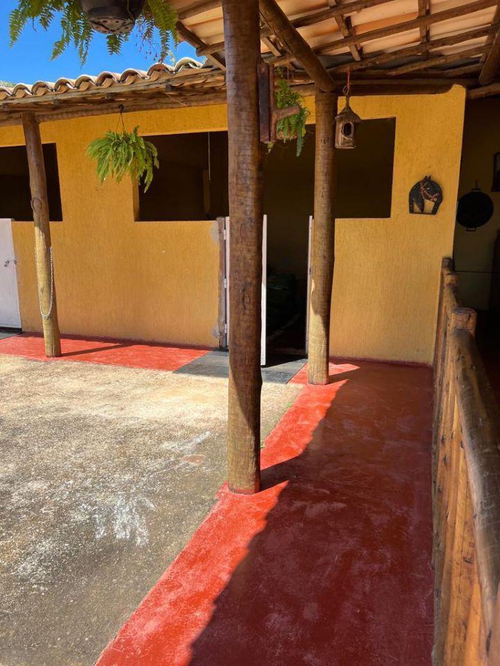 Casa, Solar do Madeira, 3 Quartos, 8 Vagas, 2 Suítes