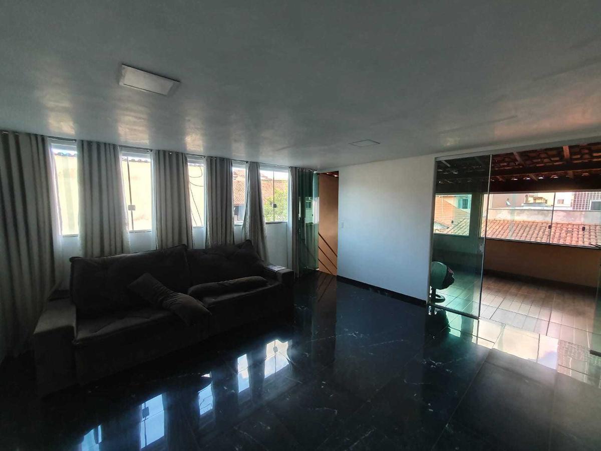 Casa, Arvoredo, 4 Quartos, 2 Vagas, 1 Suíte