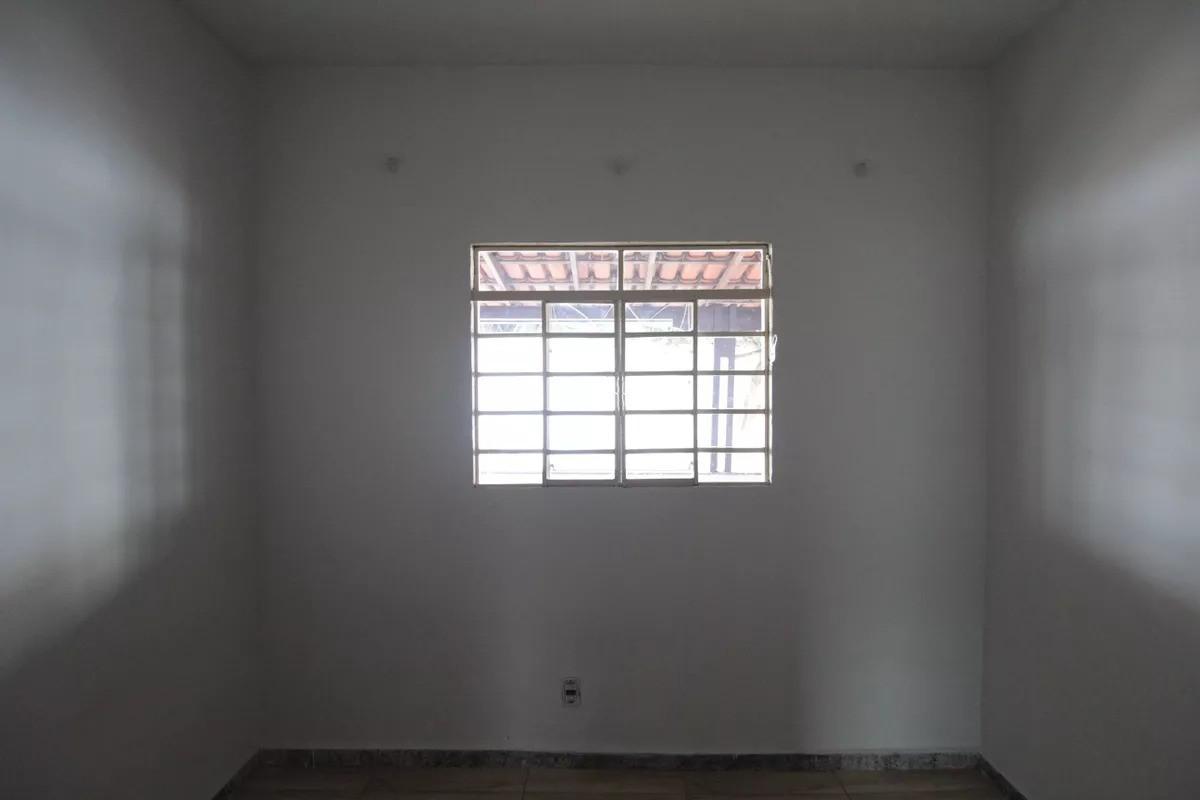 Casa, Santa Mônica, 4 Quartos, 1 Vaga, 1 Suíte