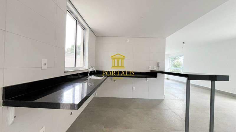 Apartamento, Castelo, 4 Quartos, 3 Vagas, 2 Suítes