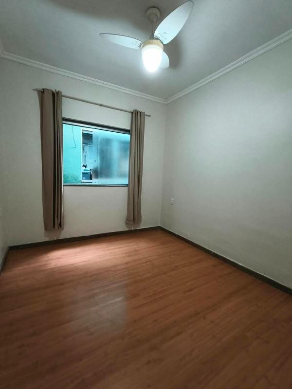 Casa, Cachoeirinha, 3 Quartos, 1 Vaga, 1 Suíte