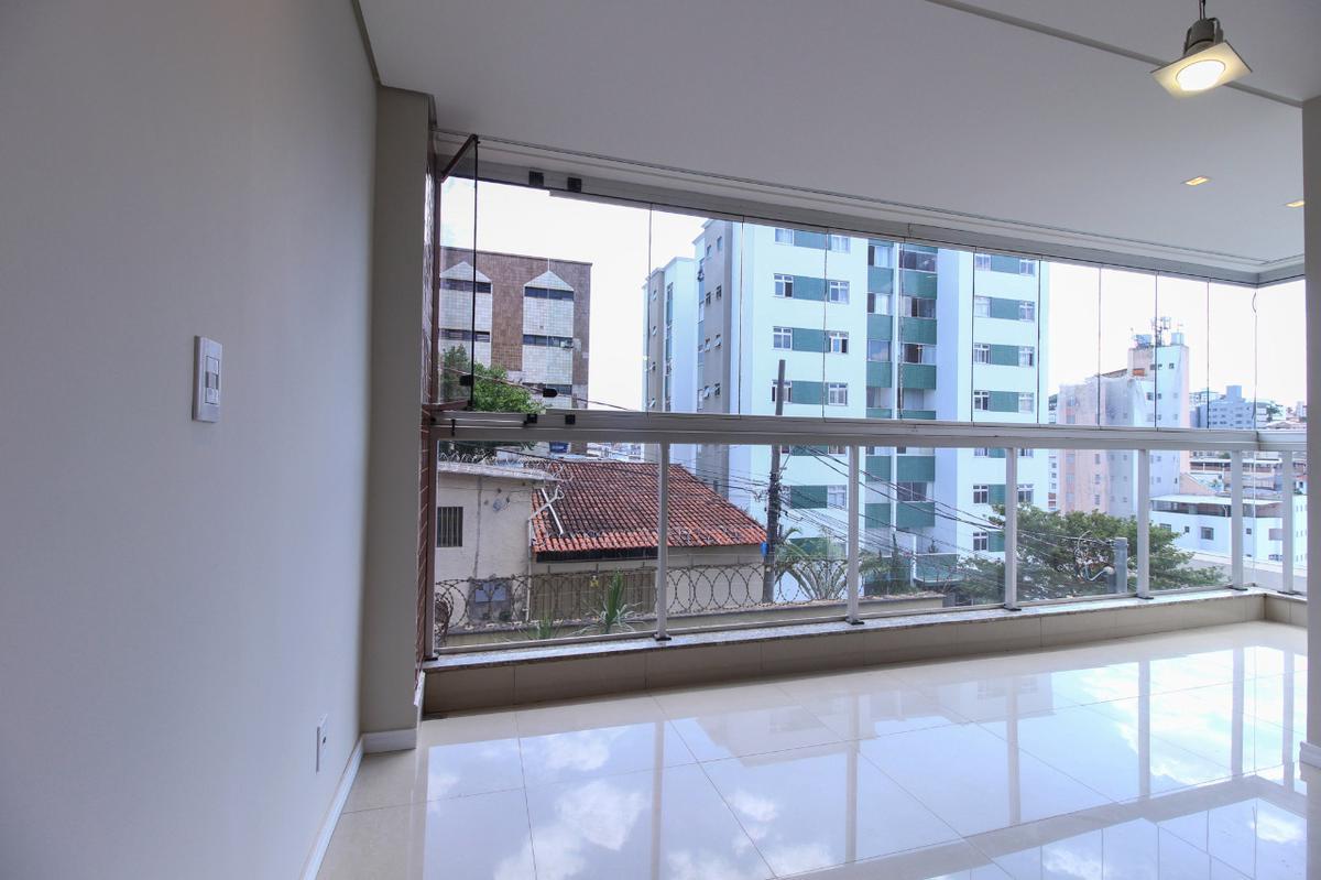 Apartamento, Sagrada Família, 3 Quartos, 2 Vagas, 1 Suíte