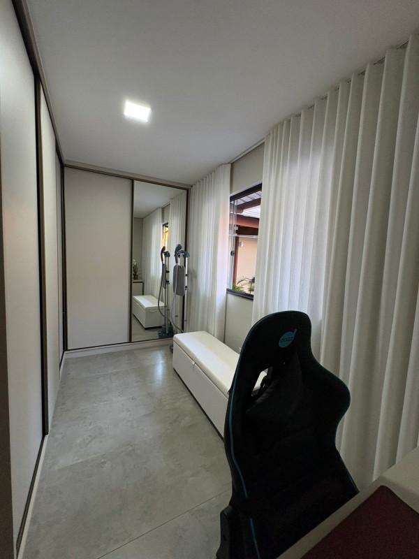 Casa, Masterville, 3 Quartos, 5 Vagas, 1 Suíte
