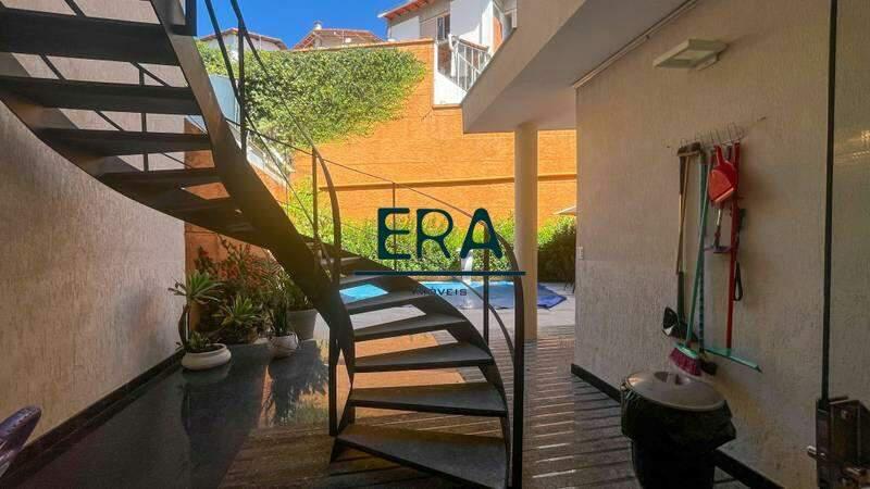 Casa, Vila Paris, 6 Quartos, 7 Vagas, 2 Suítes