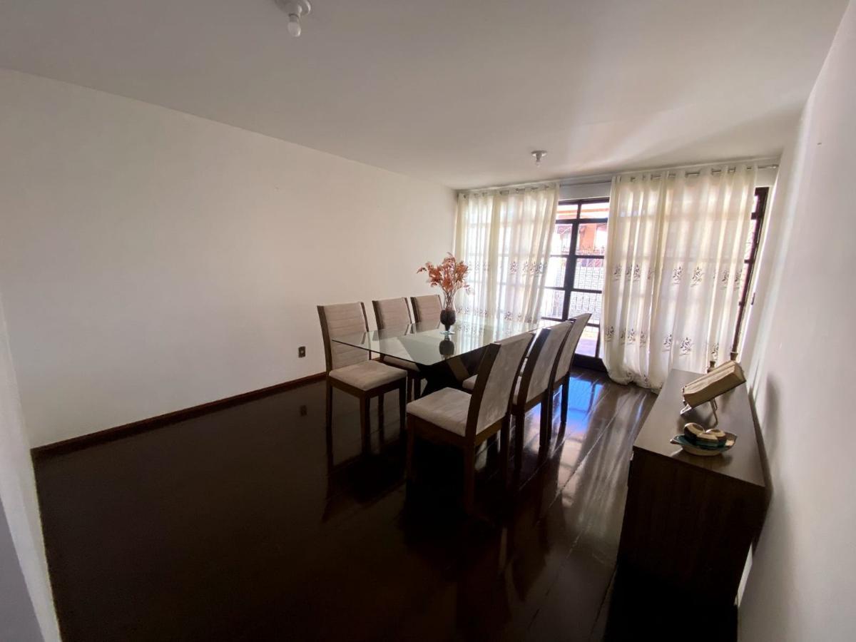 Casa, São José, 6 Quartos, 4 Vagas, 2 Suítes