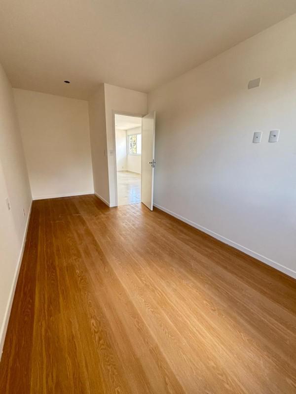 Apartamento, Sagrada Família, 3 Quartos, 2 Vagas, 1 Suíte