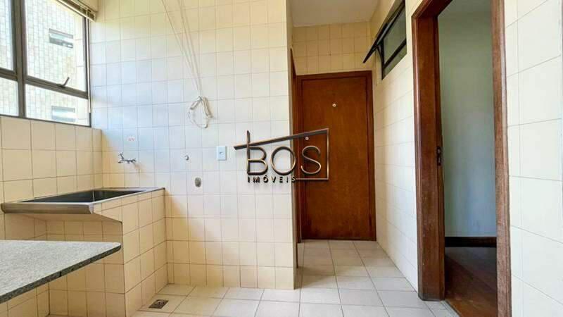 Apartamento, Cruzeiro, 4 Quartos, 2 Vagas, 1 Suíte