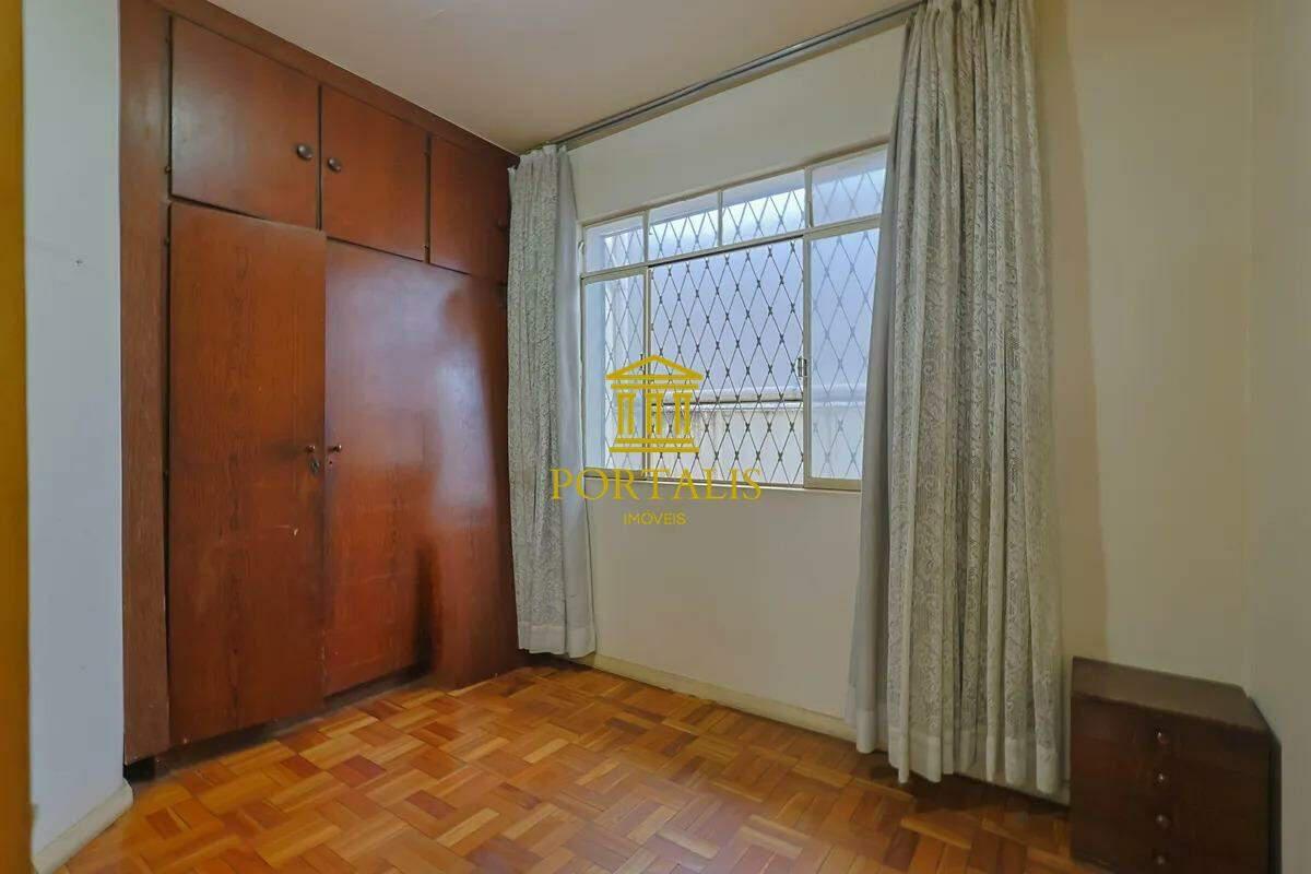 Casa, Santa Efigênia, 4 Quartos, 1 Vaga, 1 Suíte