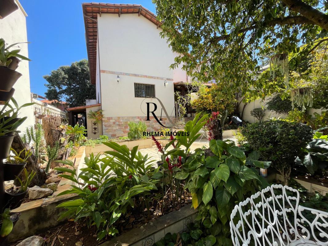 Casa, Planalto, 5 Quartos, 4 Vagas, 2 Suítes