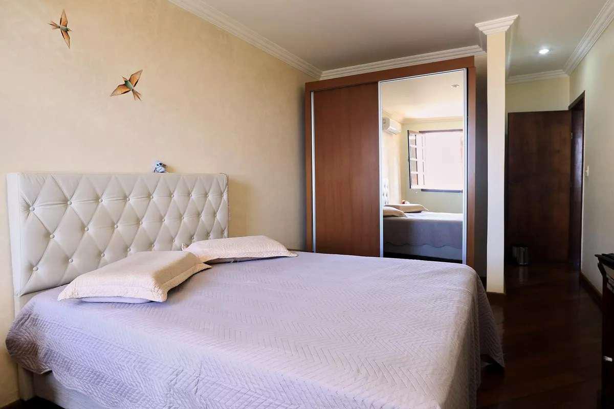 Casa, Mangabeiras, 4 Quartos, 4 Vagas, 1 Suíte