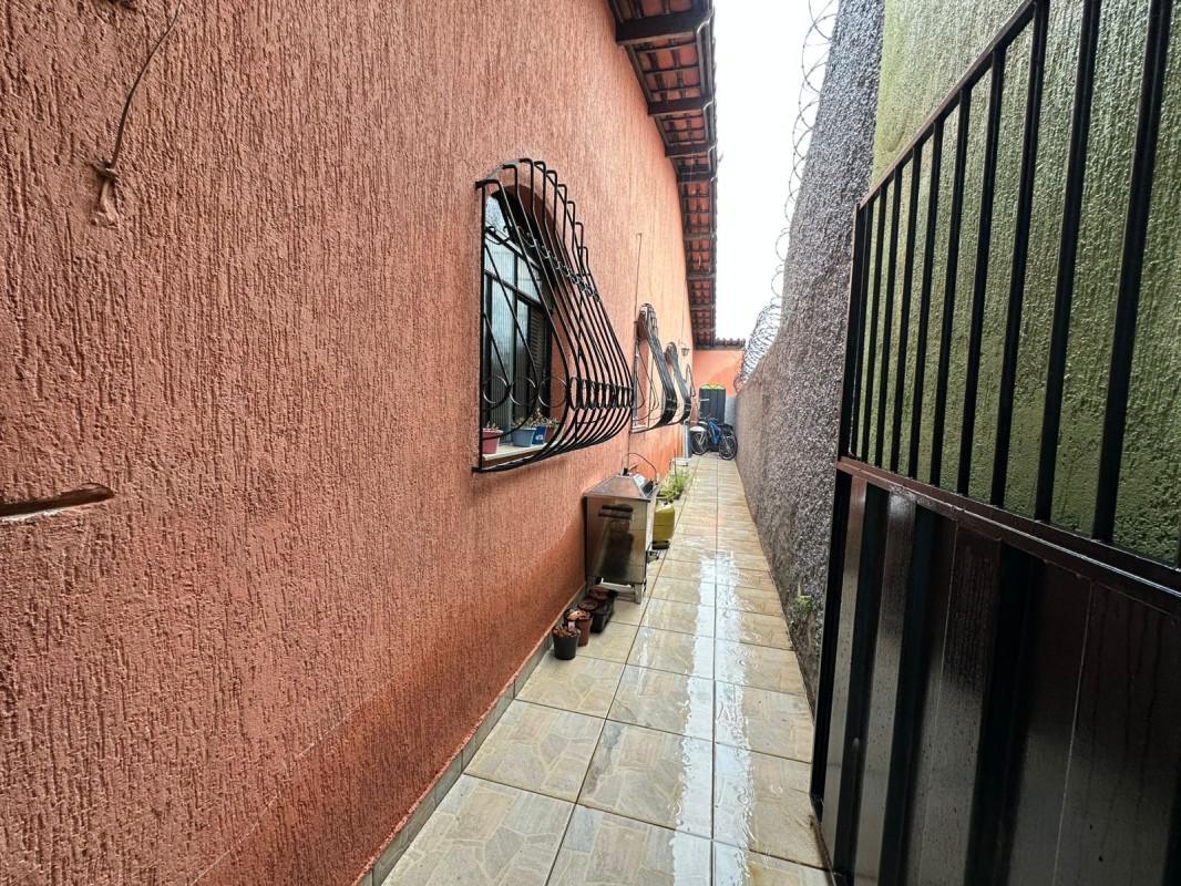 Casa, Parque Recreio, 3 Quartos, 2 Vagas, 1 Suíte