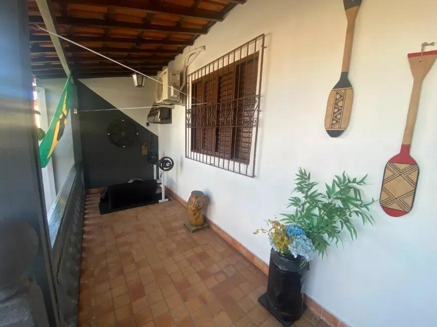 Casa, Jardim Leblon, 2 Quartos, 5 Vagas, 1 Suíte
