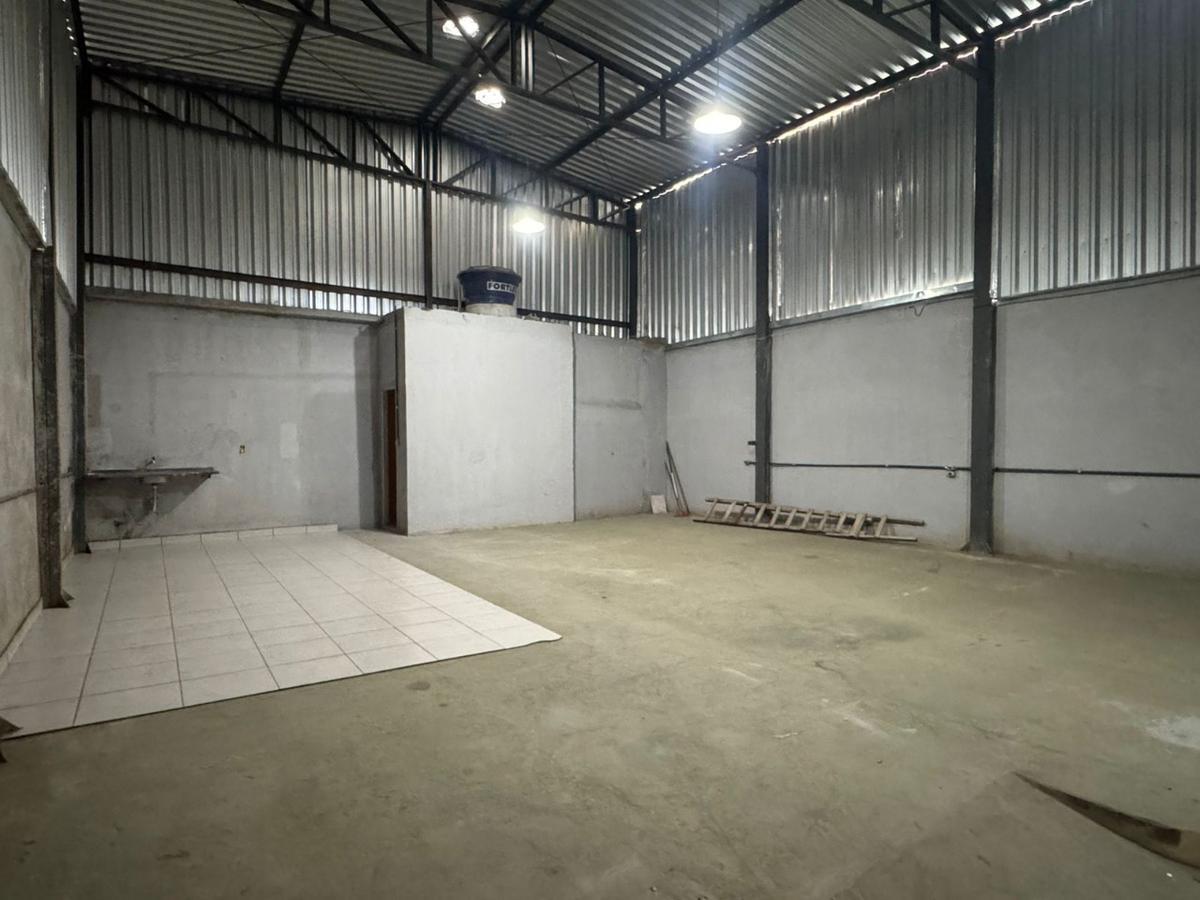 Galpão, Europa, 0 Quarto, 0 Vaga