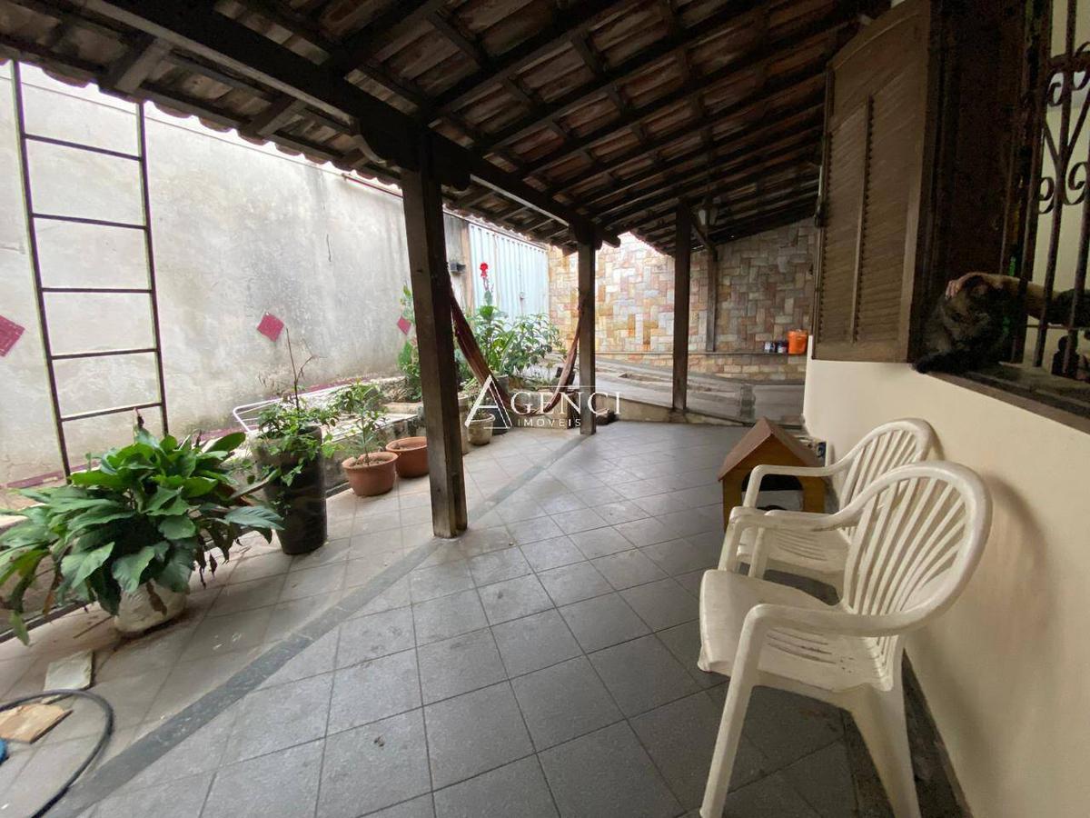 Casa, Camargos, 3 Quartos, 0 Vaga, 1 Suíte