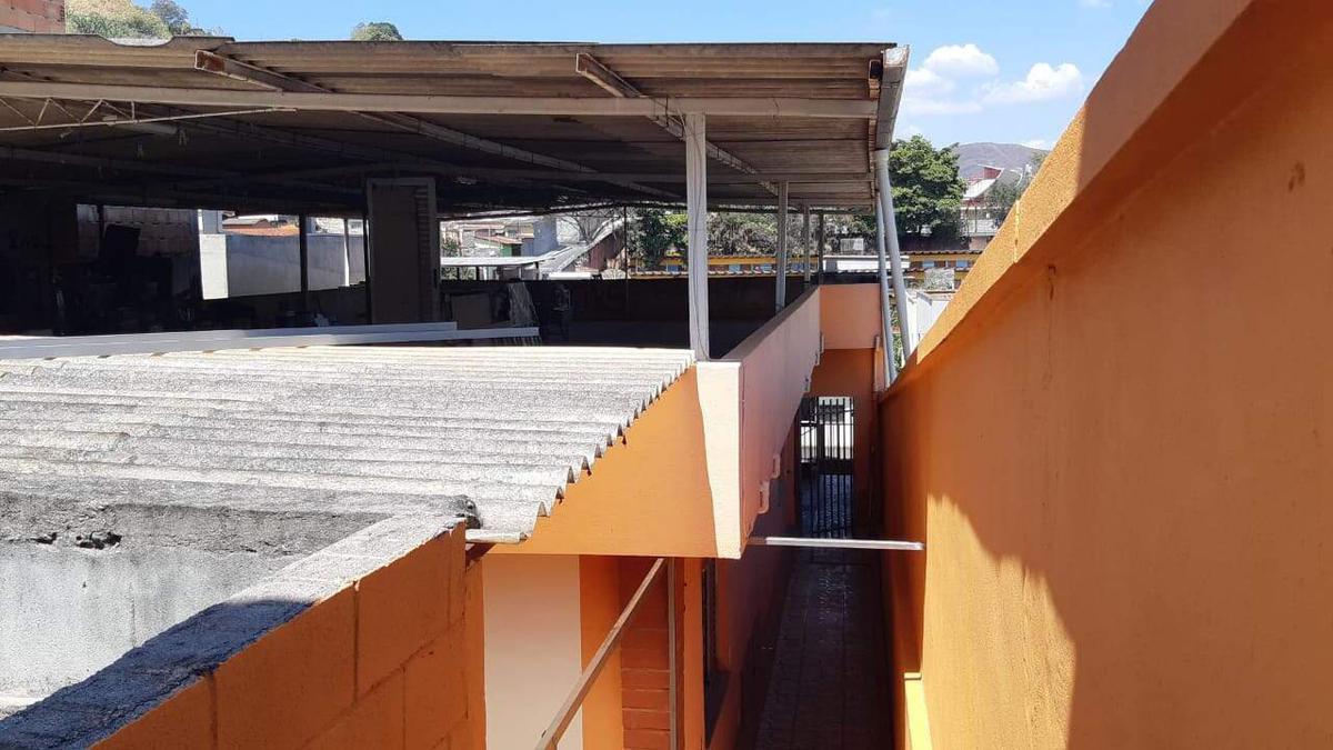Casa, Nova Granada, 4 Quartos, 2 Vagas, 1 Suíte